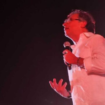 Gustavo Petro lanzó un “pacto con el Jesús que prefiere a los pobres