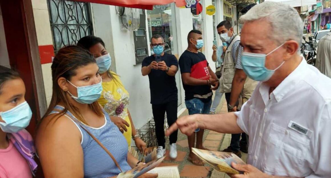 Gira de Álvaro Uribe por Colombia