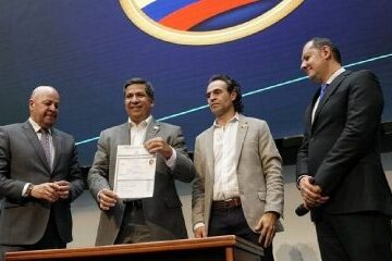 Fico y Lara inscriben candidaturas