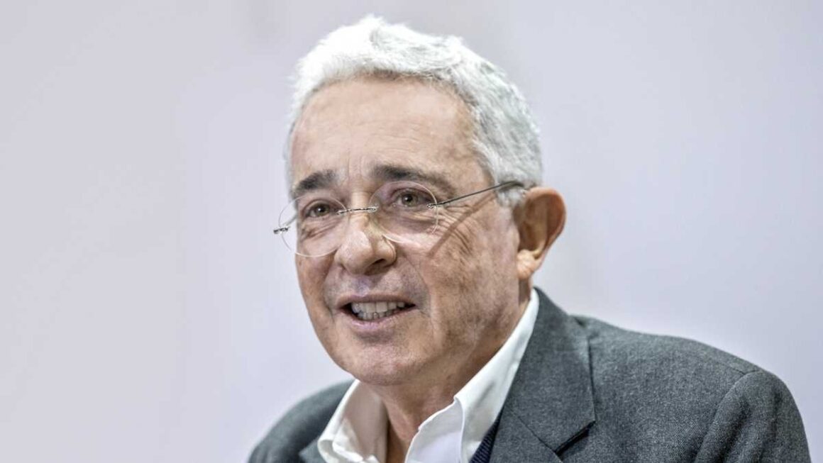 “Expropiaron mi reputación”: Álvaro Uribe