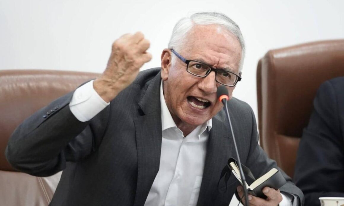 Fatal reforma y metidas de patas de Minsalud