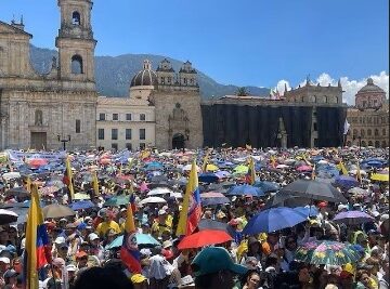 Las calles dijeron ¡Fuera Petro! el 6 de marzo