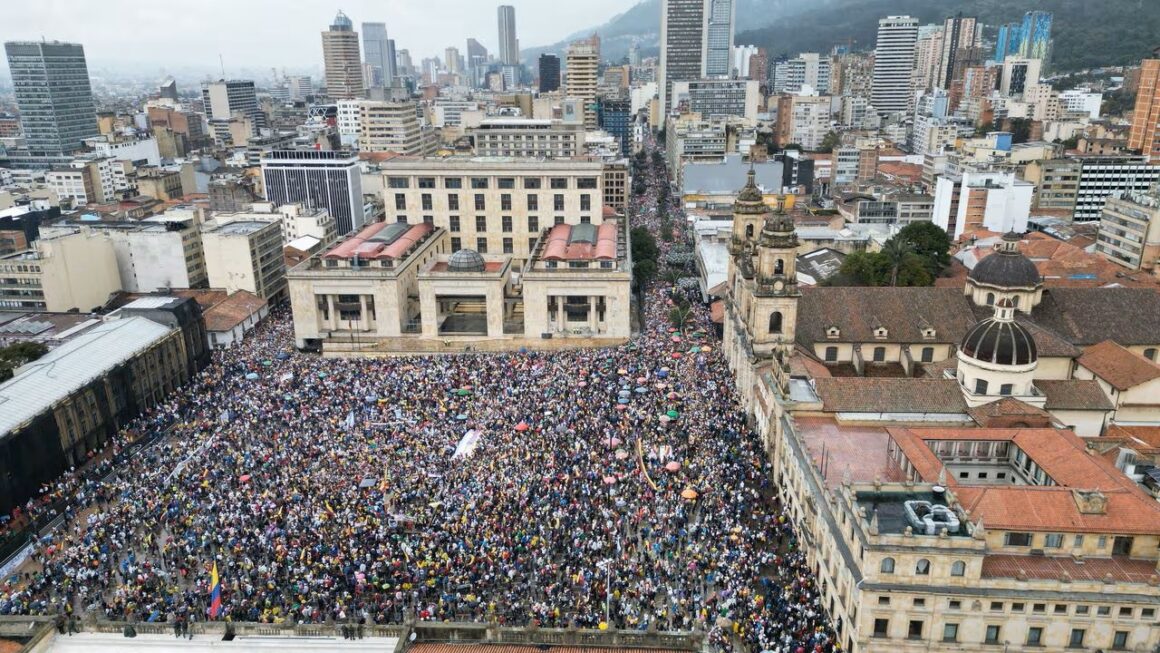 Majestuosas marchas el 21 contra Petro