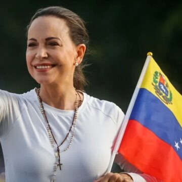 Pese a represión madurista, María Corina enfrenta dictadura