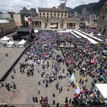 Fracasan marchas de apoyo a Petro