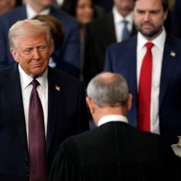 Trump inició mandato pisando duro