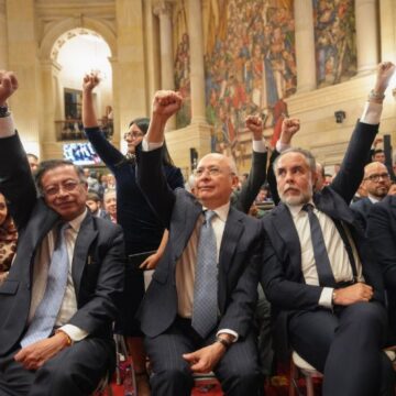 Bochornosa instalación del Congreso el 20 de julio